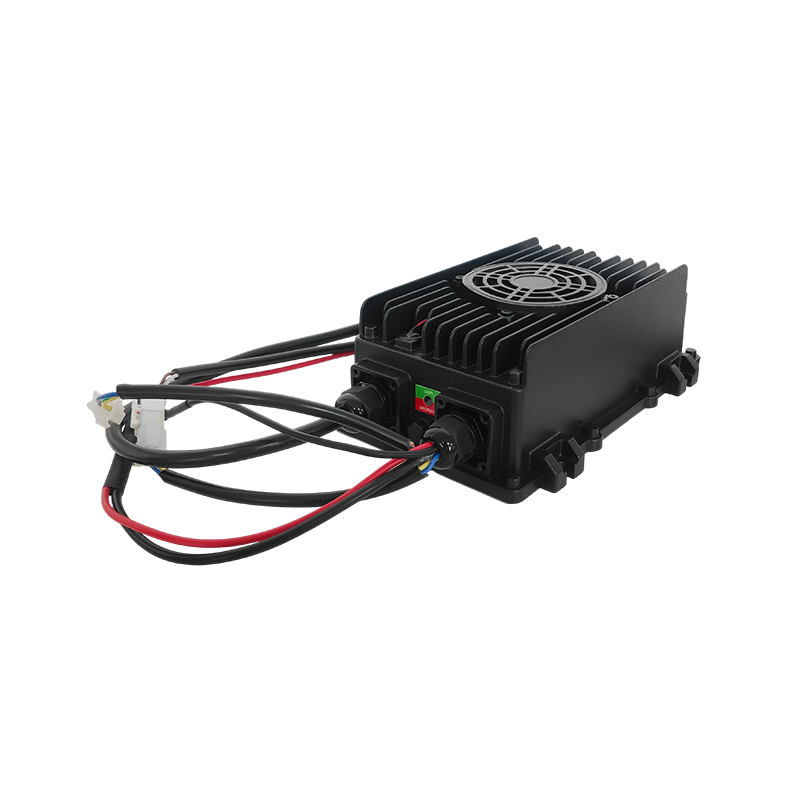 360W innebygd batterilader for gaffeltrucker og industrikjøretøyer